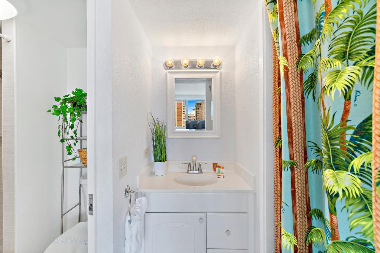 Beautiful Studio In The Heart Of Vibrant Waikiki Χονολουλού Εξωτερικό φωτογραφία